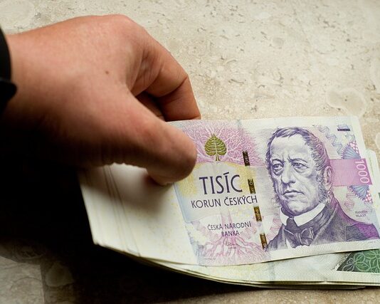 Co jest potrzebne do wzięcia na raty w Media Expert?